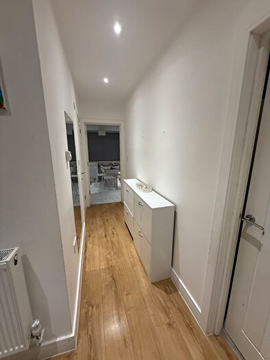 2 Bedroom Terraced House To Rent In Oxford Road, Kidlington, Oxfordshire, OX5