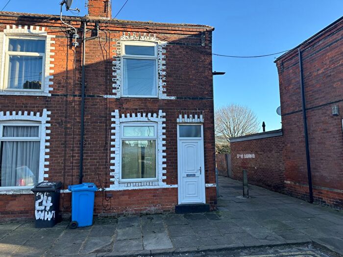 2 Bedroom End Of Terrace House To Rent In Whitby Street, Hull, HU6