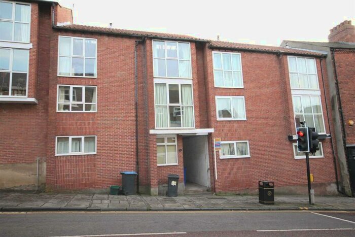 7 Bedroom Private Hall To Rent In Claypath, Durham City, DH1