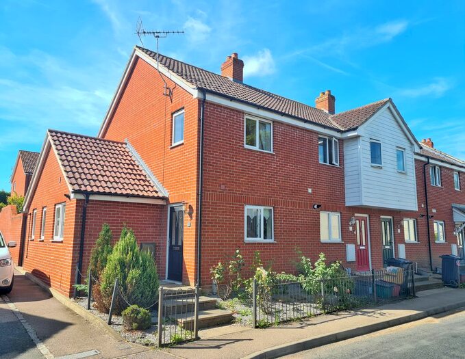 2 Bedroom End Of Terrace House To Rent In Colchester Road, Wix, Manningtree, CO11