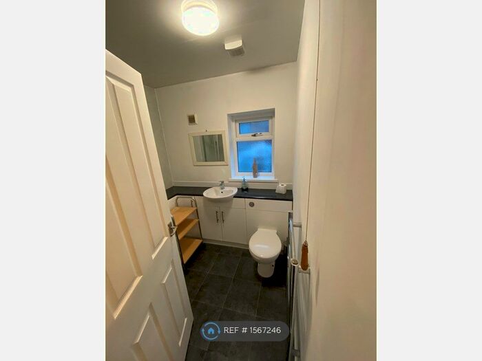 2 Bedroom Flat To Rent In Maple Grove, Gateshead, NE8