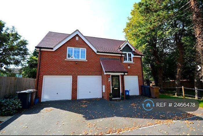 2 Bedroom Flat To Rent In Sanville Gardens, Stanstead Abbotts, SG12