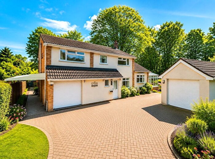 5 Bedroom Detached House For Sale In Silver Birches Way, Elstead, Godalming, Surrey, GU8