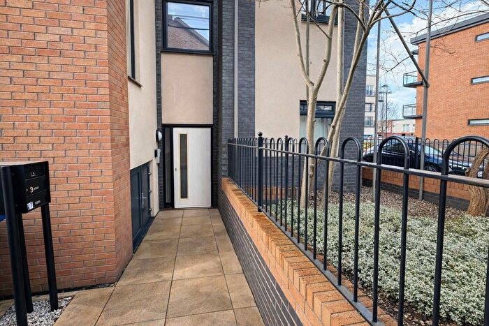 2 Bedroom Flat To Rent In Regal Way, Stoke-On-Trent, ST1