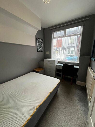4 Bedroom Flat To Rent In Guildford Street, ST4