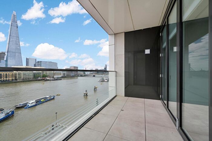 3 Bedroom Apartment To Rent In Sugar Quay, Landmark Place, City, EC3R