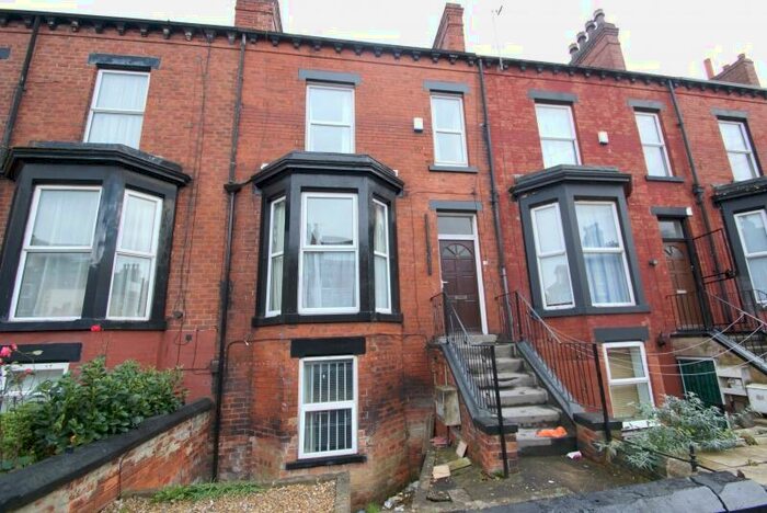 7 Bedroom Terraced House To Rent In Brudenell Mount, Hyde Park, Leeds, LS6