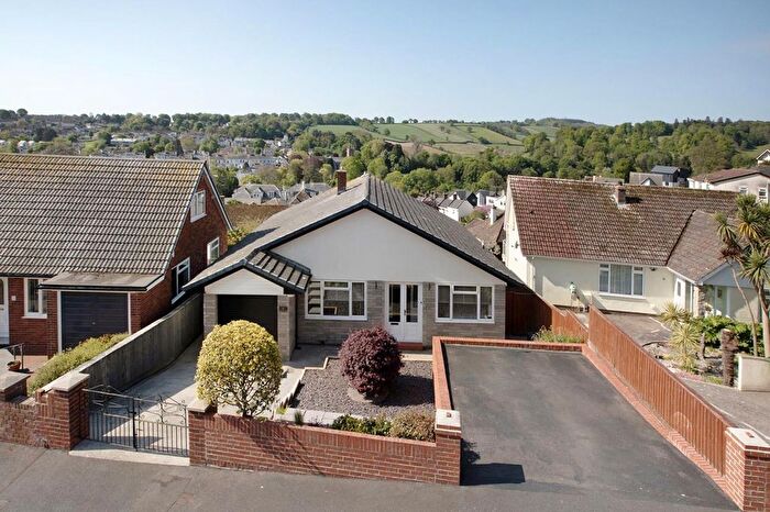 3 Bedroom Detached Bungalow For Sale In Meadow Rise, Dawlish, EX7