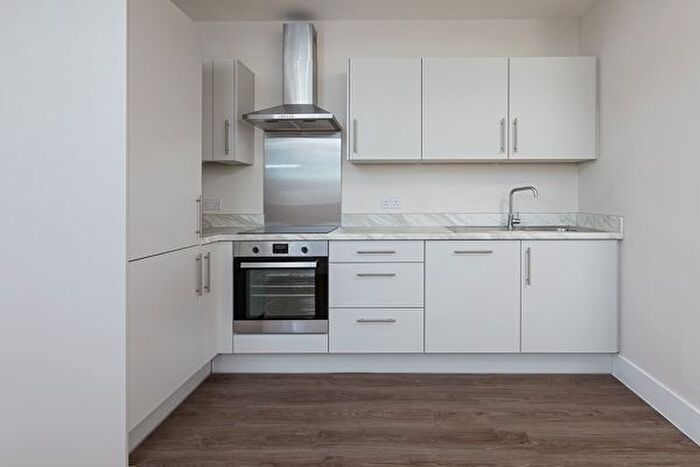 1 Bedroom Flat To Rent In Spring Hall Lane, Pellon, Halifax, HX1