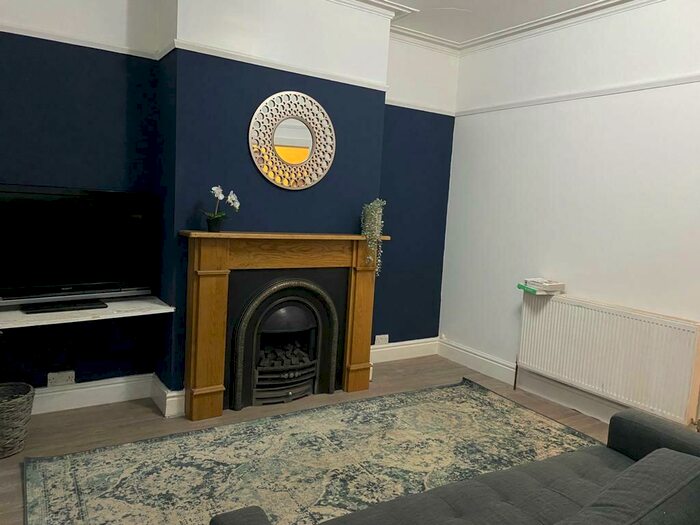 4 Bedroom House To Rent In Mount Street, Waterloo, L22