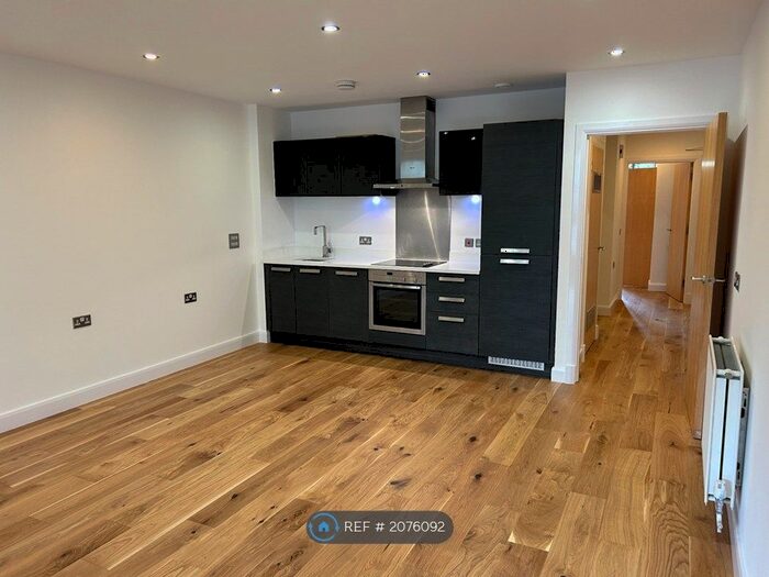 2 Bedroom Flat To Rent In Kingsland Rd, London, E8