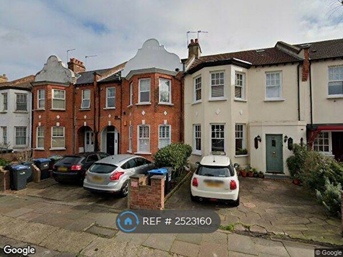 3 Bedroom Flat To Rent In Palmerston Road, London, N22
