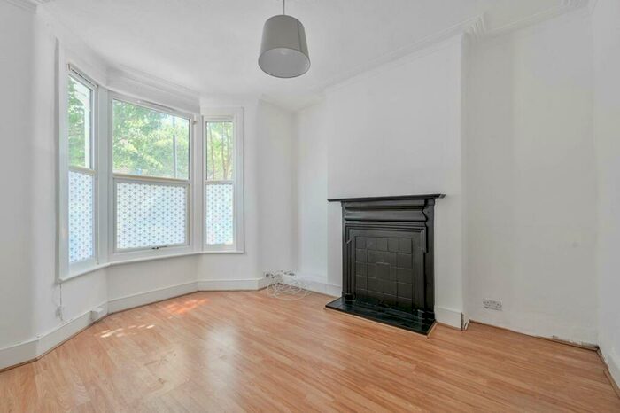 4 Bedroom Terraced House To Rent In Hollydale Road, Nunhead, London, SE15