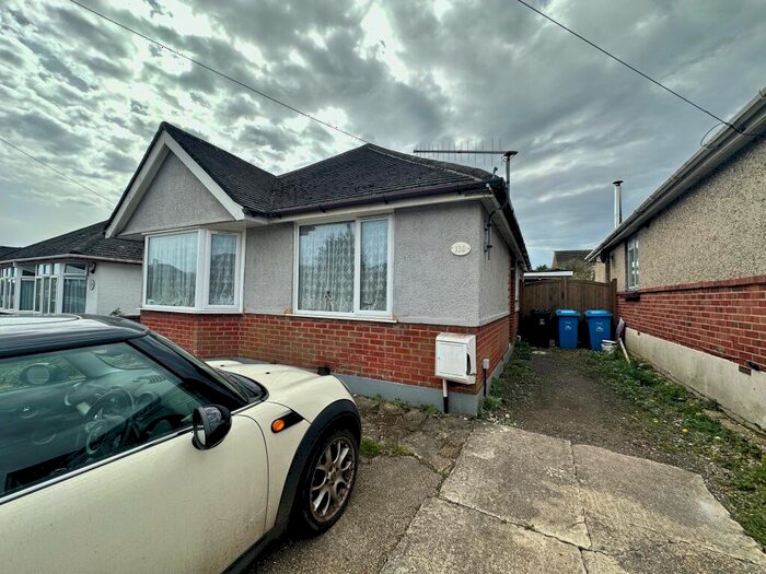 4 Bedroom Bungalow To Rent In Herbert Avenue, BH12