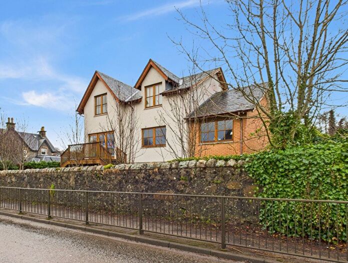 3 Bedroom Detached House For Sale In Falls Crescent, Connel, By Oban, PA37