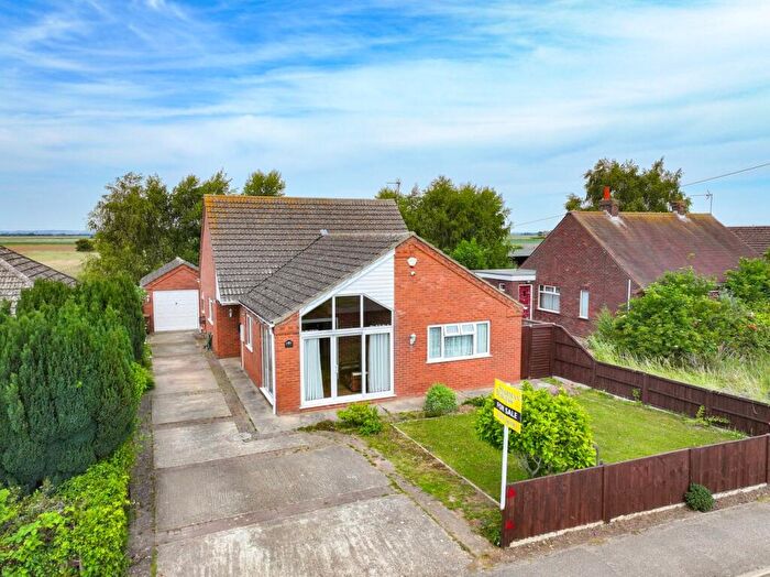 4 Bedroom Chalet For Sale In Station Road, Old Leake, Boston, PE22