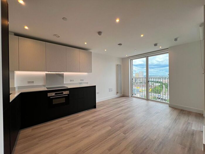 Studio For Sale In Silverleaf House, Heartwood Boulevard, London, W3