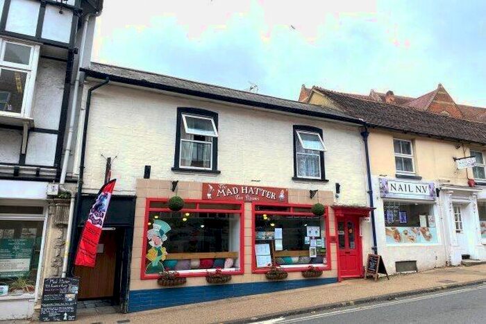 2 Bedroom Flat To Rent In High Street, Lyndhurst, SO43