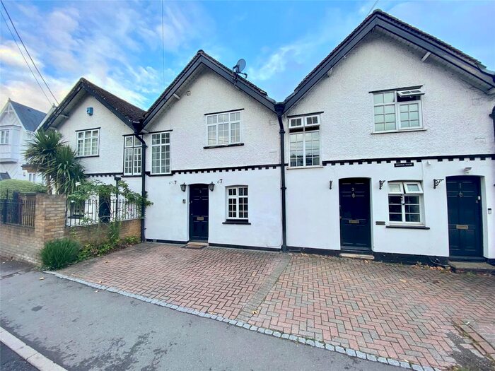 3 Bedroom Flat To Rent In Bridge View, Ray Mead Road, Maidenhead, Berkshire, SL6