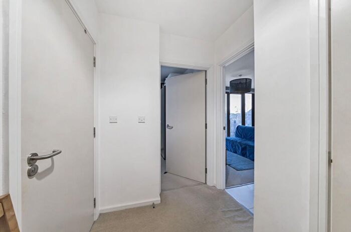 1 Bedroom Flat For Sale In Katie Court, Edwin Street, London, E16