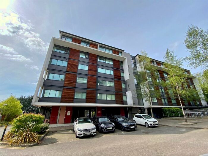 1 Bedroom Flat To Rent In Lexington Court, Broadway, Salford, M50
