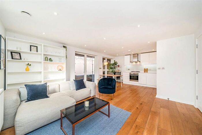 2 Bedroom Flat For Sale In Palfrey Place, Oval, SW8