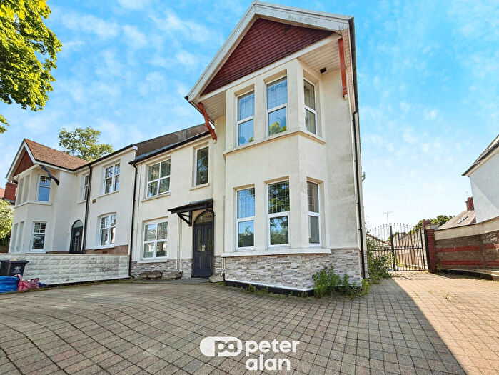 2 Bedroom Flat To Rent In Pen-y-Lan Road, Cardiff, CF23