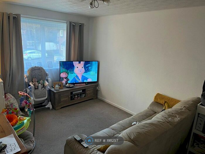 1 Bedroom Flat To Rent In Eeklo Place, Newbury, RG14