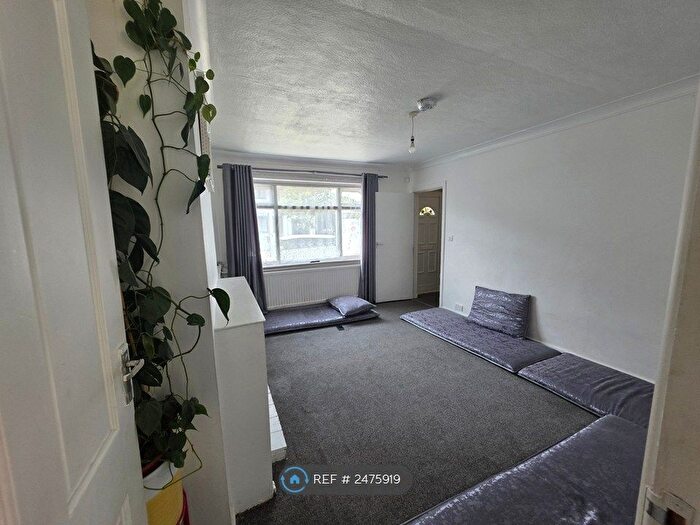 3 Bedroom Terraced House To Rent In Stiven Crescent, Harrow, HA2