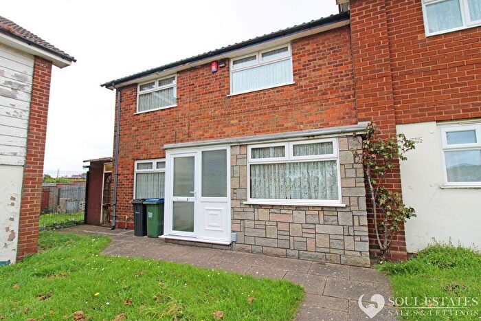 3 Bedroom Detached House For Sale In Guns Lane, West Bromwich, B70