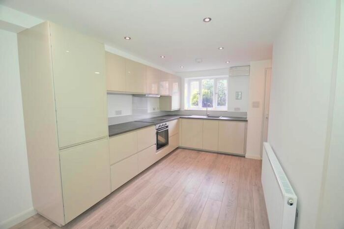 2 Bedroom Semi-Detached House To Rent In Collier Close, Beckton, London, E6