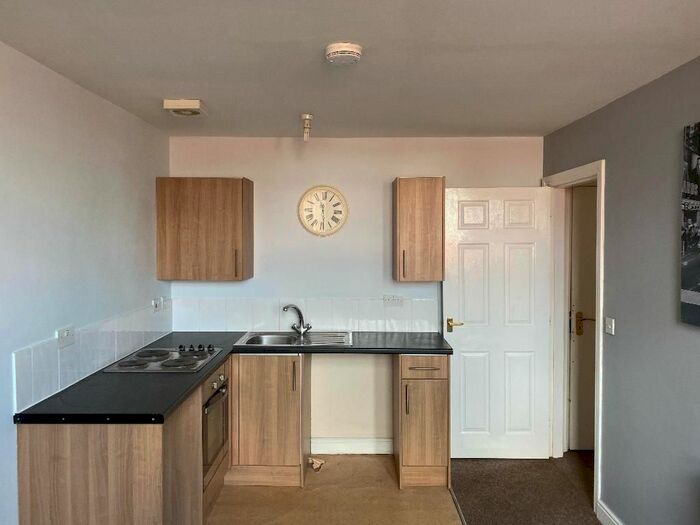 1 Bedroom Flat To Rent In Rockingham House, Doncaster, DN2