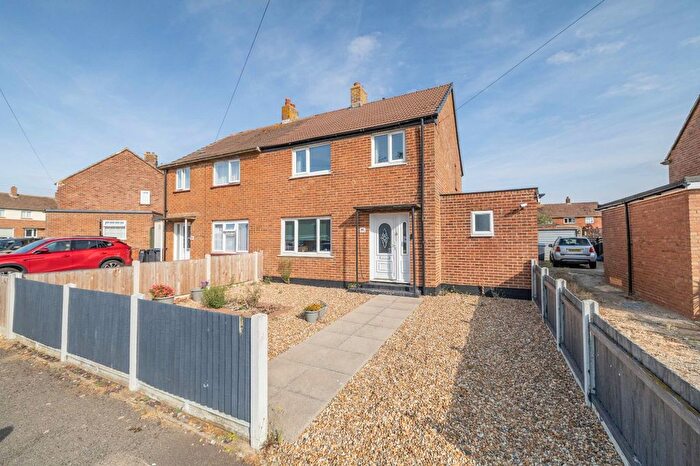 3 Bedroom Semi Detached House For Sale In Attlee Avenue, Aylesham, Canterbury, Kent, CT3
