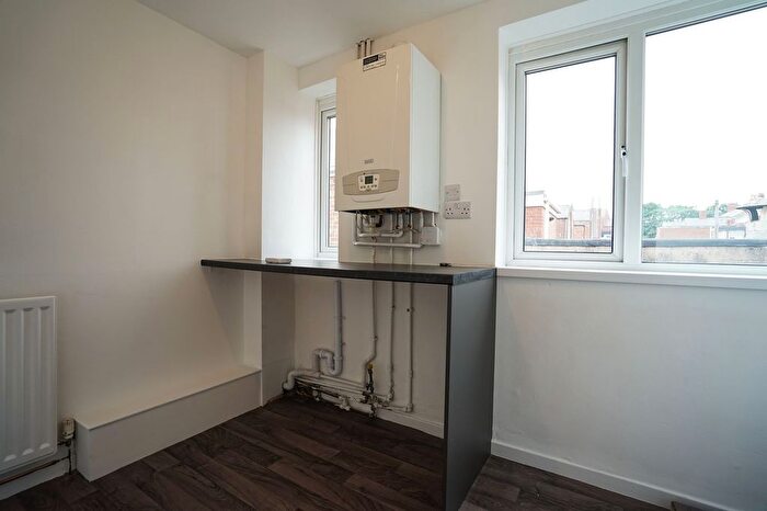 4 Bedroom Maisonette To Rent In Stanhope Road, South Shields, Tyne Amp; Wear, NE33