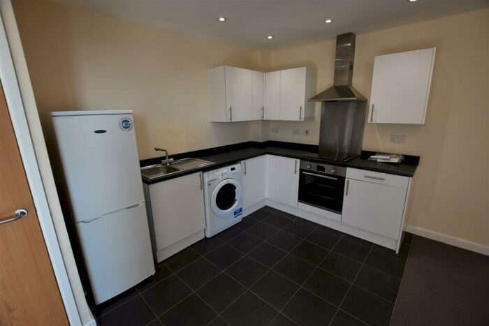 2 Bedroom Flat To Rent In Burleys Way, Leicester, LE1
