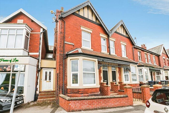 4 Bedroom Semi Detached House For Sale In Church Street, Blackpool, Lancashire, FY1