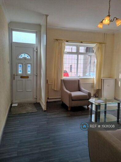 3 Bedroom Terraced House To Rent In Blossom Street, Tyldesley, Manchester, M29