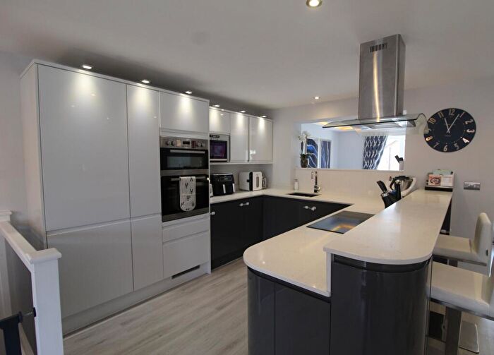 2 Bedroom Semi-Detached House To Rent In Queens Avenue, Christchurch, BH23