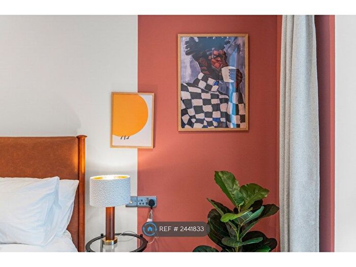 2 Bedroom Flat To Rent In York Road, Leeds, LS9