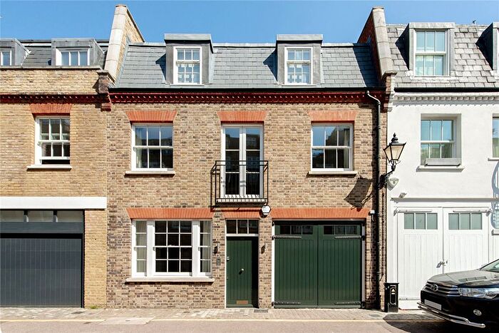 2 Bedroom Mews For Sale In Clabon Mews, London, SW1X