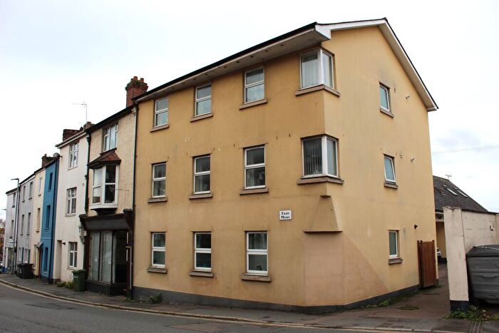 3 Bedroom Apartment For Sale In Exon Mews, Mount Pleasant Road, Exeter, EX4