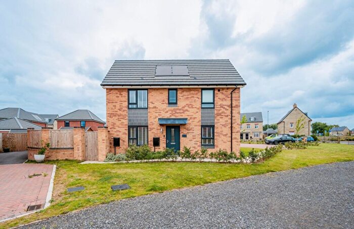 3 Bedroom Semi-Detached House For Sale In Steer Street, Leyland, PR26