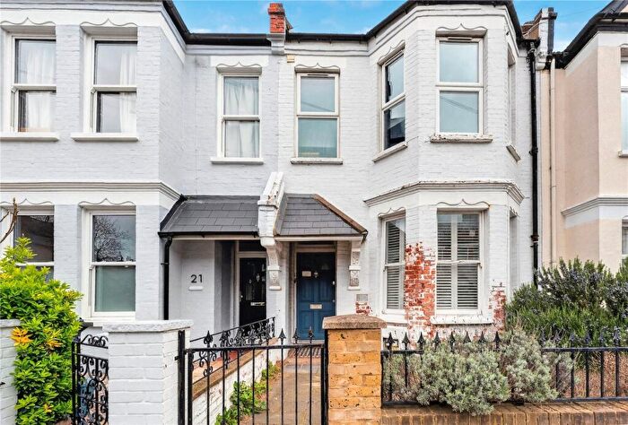 3 Bedroom Flat For Sale In Stanhope Gardens, Harringay, London, N4