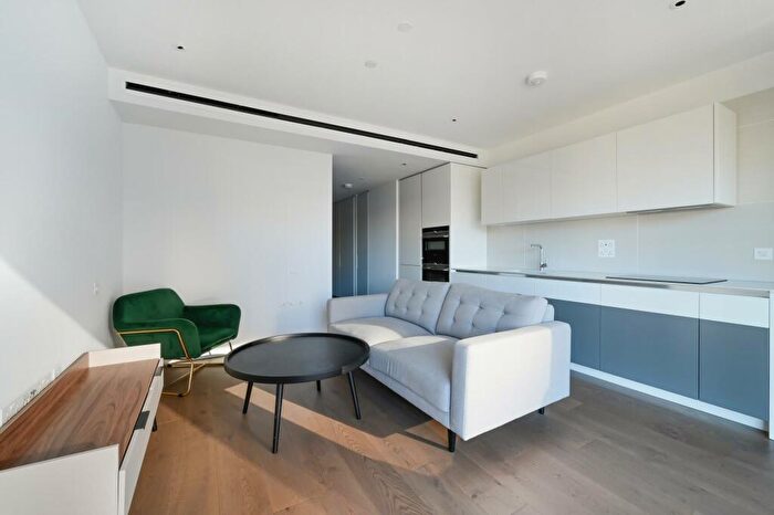 Apartment To Rent In Oakley House, Battersea Power Station, London, SW11