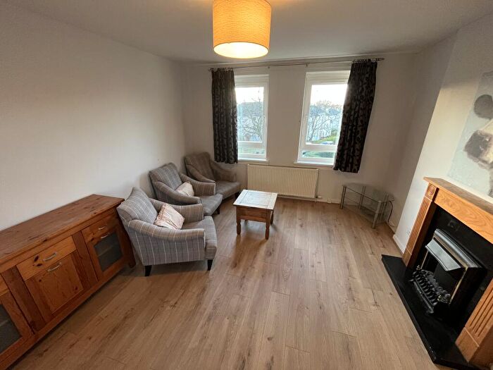 2 Bedroom Flat To Rent In Loganlea Avenue, Edinburgh, City Of, EH7