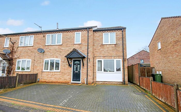 5 Bedroom Semi Detached House For Sale In White Gates, Costessey, NR5