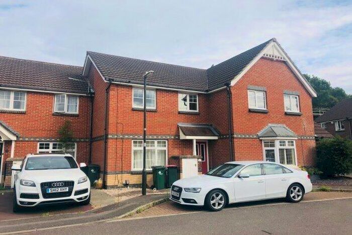 3 Bedroom Property To Rent In Lulworth Close, Crawley, RH11