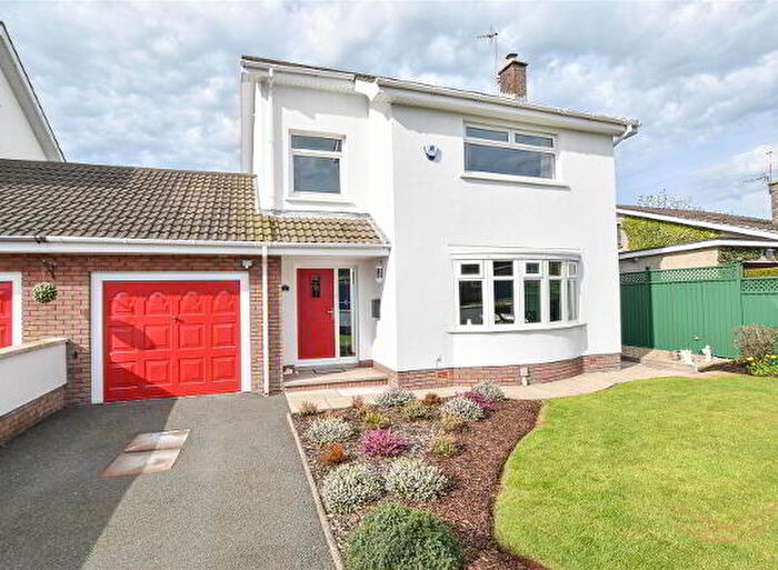 4 Bedroom Link Detached House For Sale In Regent Gardens, Ballyclare, BT39