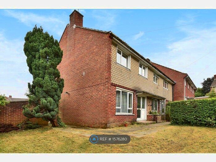 4 Bedroom Semi-Detached House To Rent In Baigent Close, Winchester, SO23