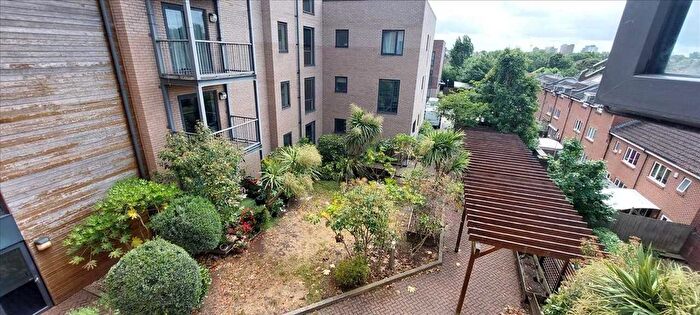 3 Bedroom Flat To Rent In Bilroth Court, Colindale, Colindale, NW9